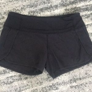 Black lululemon shorts size 4